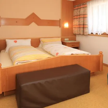 Haus Hanni Plorer 公寓